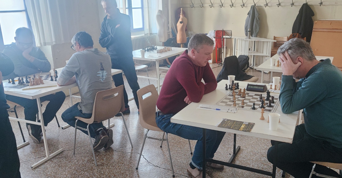 Echiquiers 2 et 4 jouent encore